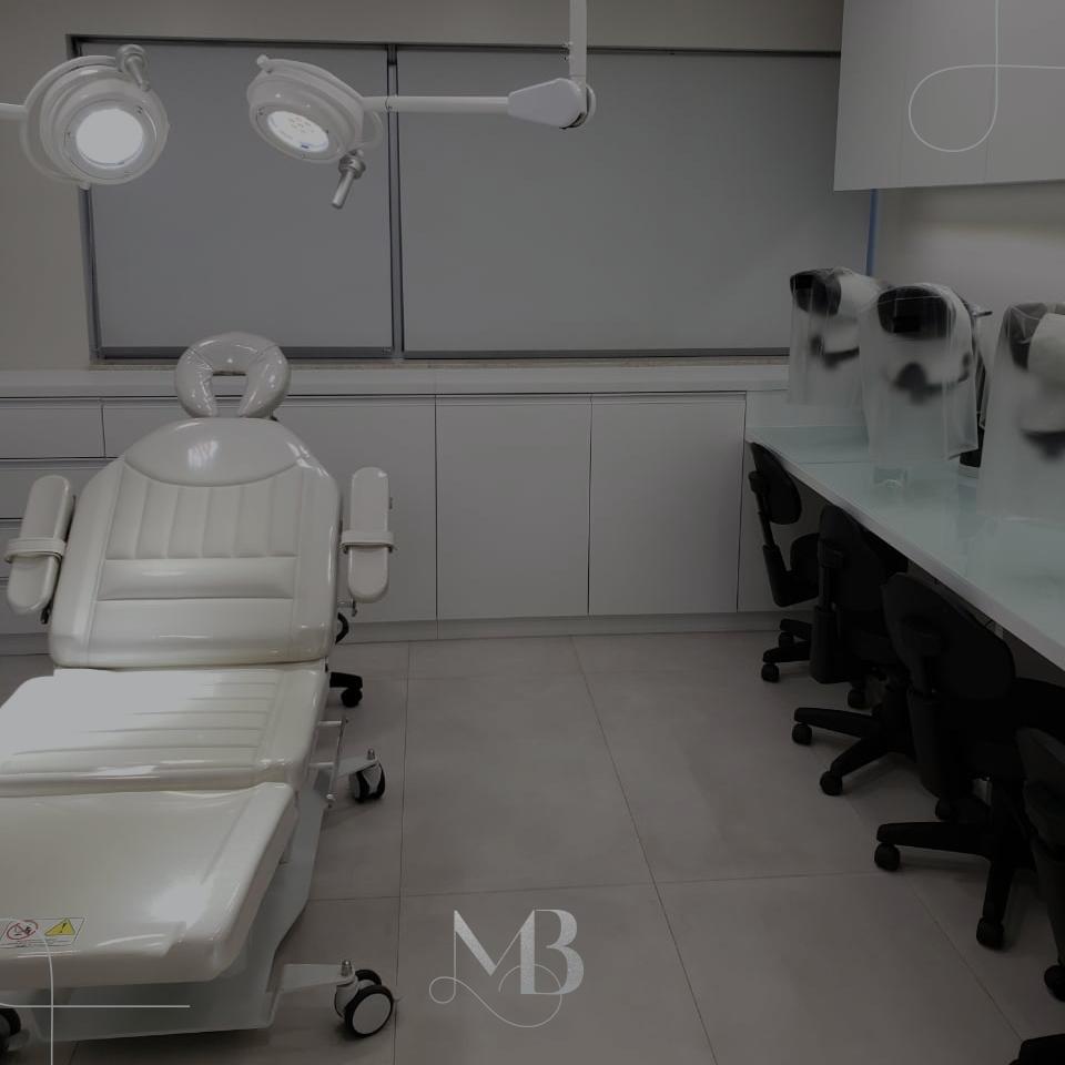 Clínica de Transplante e Restauração Capilar Marcella Barbalho
